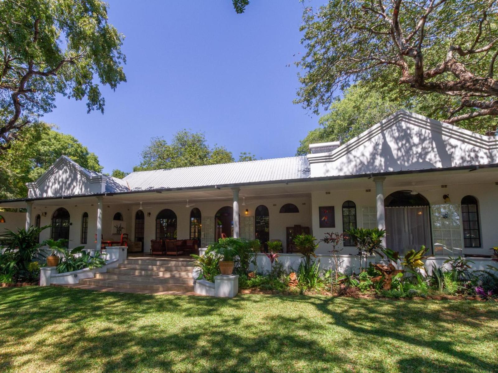The Courtney Lodge Victoria Falls Eksteriør bilde